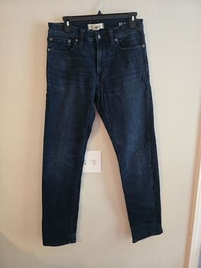 Madewell Men’s Slim Straight Jeans in Deep Indigo